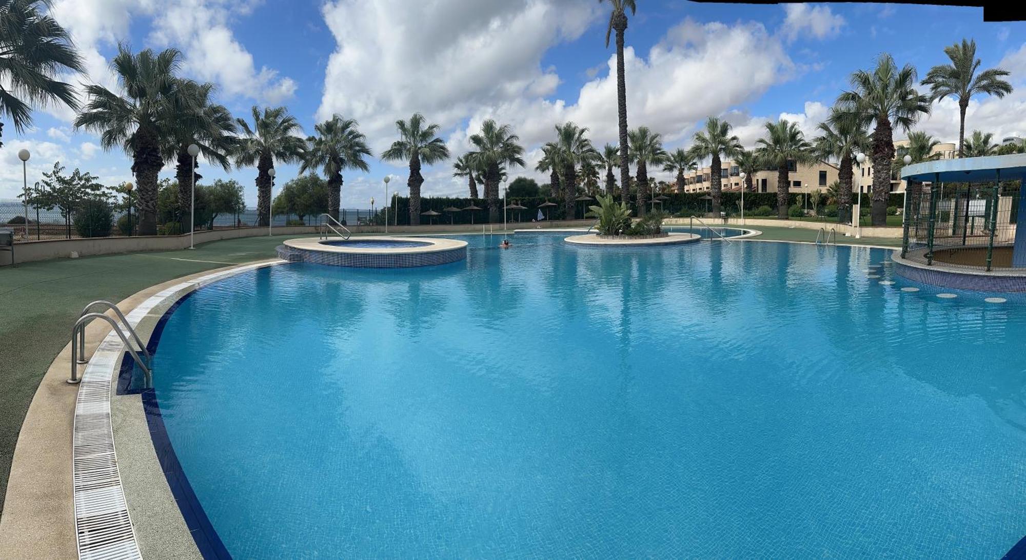 Apartamento Con Jardin En Playa Cabo Roig Tiene Wifi Орихуела Екстериор снимка