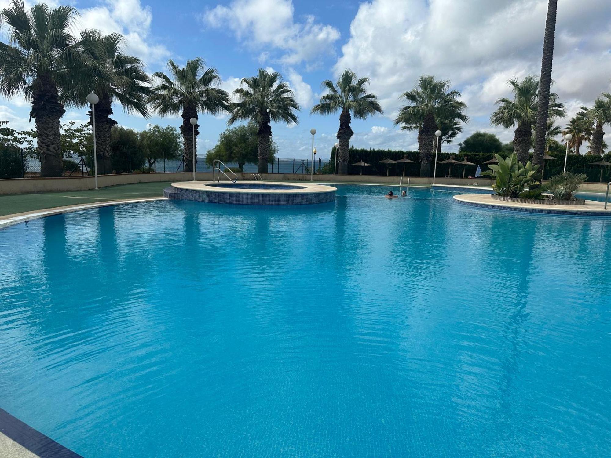 Apartamento Con Jardin En Playa Cabo Roig Tiene Wifi Орихуела Екстериор снимка